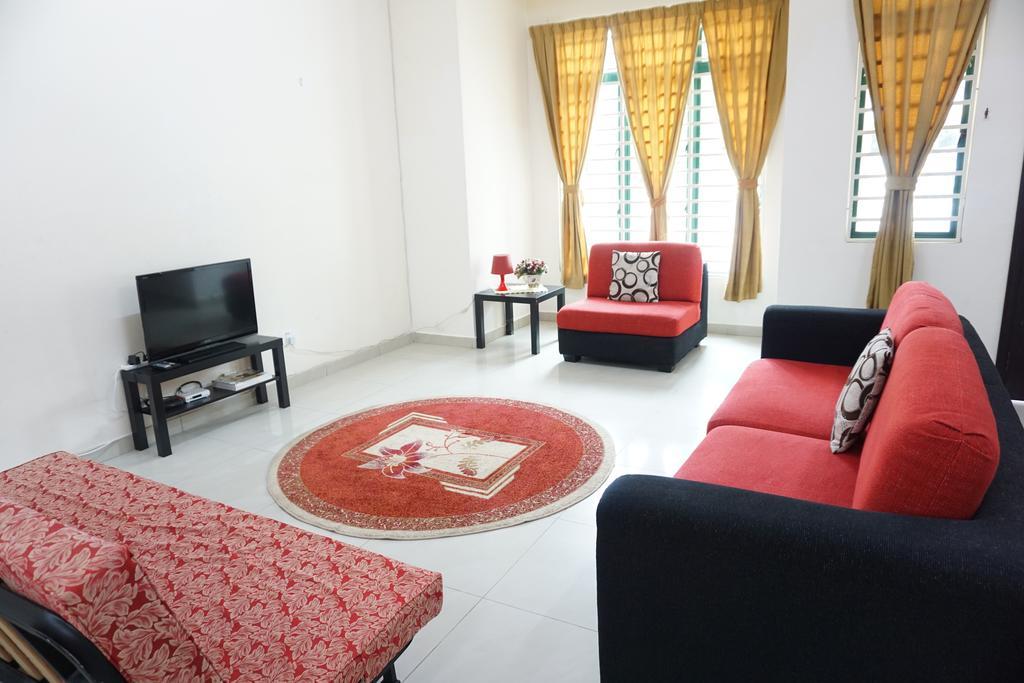 Warisan Indah Homestay Klia 1 Melayu Sahaja Сепанг Екстер'єр фото